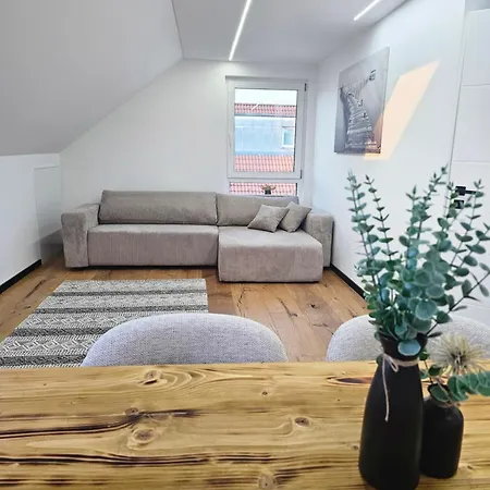 アパート Moderne 3 *